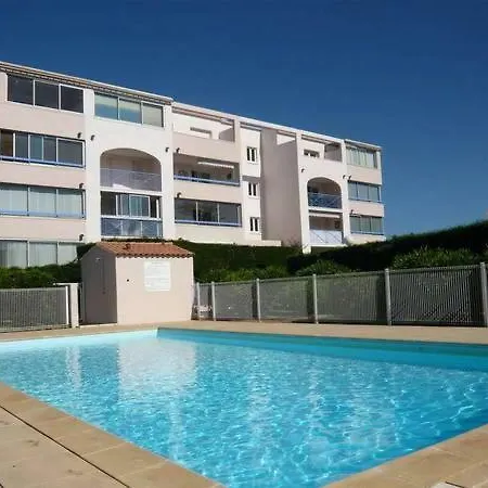 Avec Piscine *